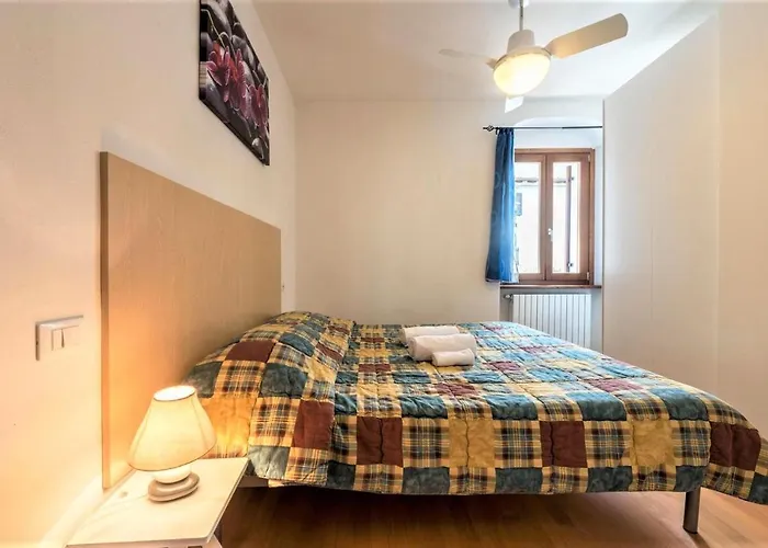 Lägenhet Borgo Due Con Parcheggio *